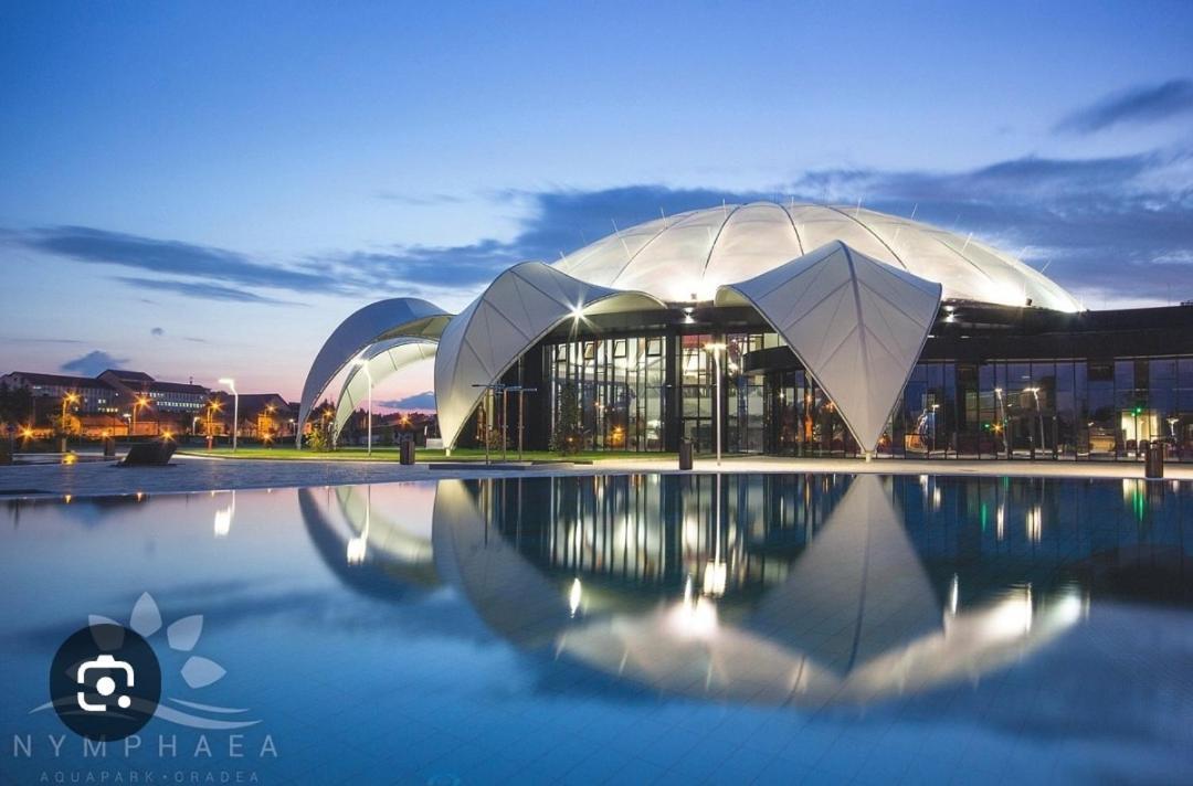 Casa Casy Villa Oradea Exteriör bild