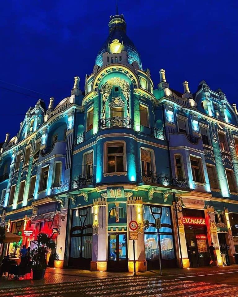 Casa Casy Villa Oradea Exteriör bild