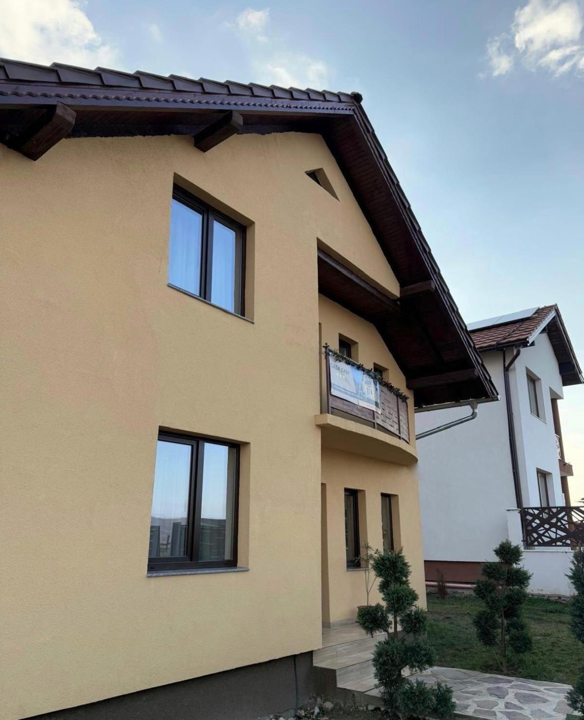 Casa Casy Villa Oradea Exteriör bild