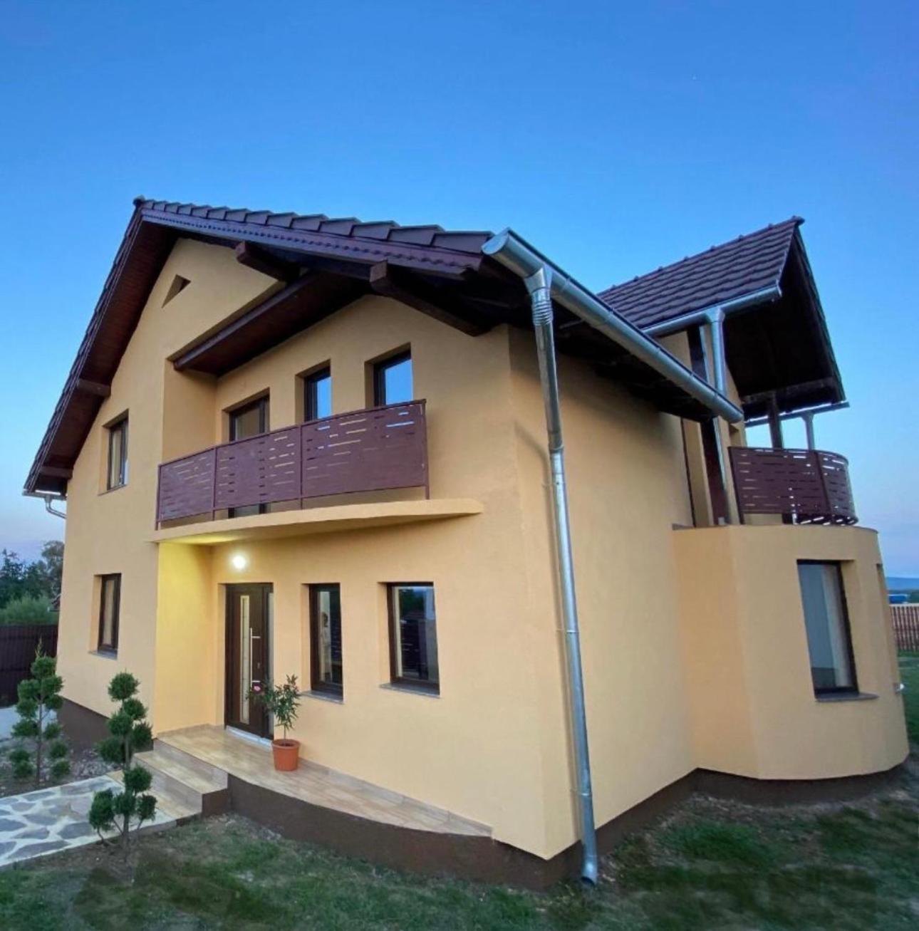Casa Casy Villa Oradea Exteriör bild